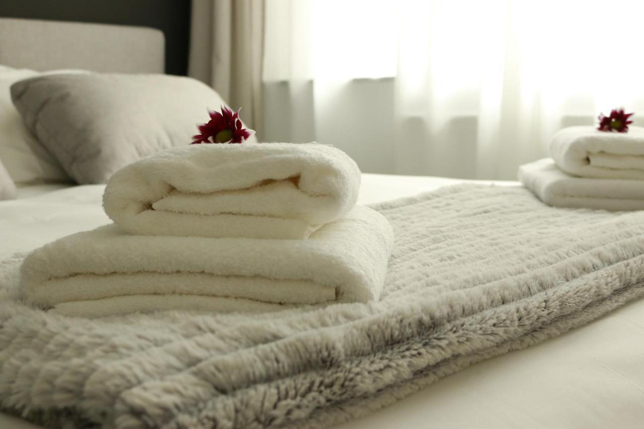 Am City Apartment 24H Self-Check-In, Free Parking, U-Bahn 350M, Netflix Nuremberg Bagian luar foto