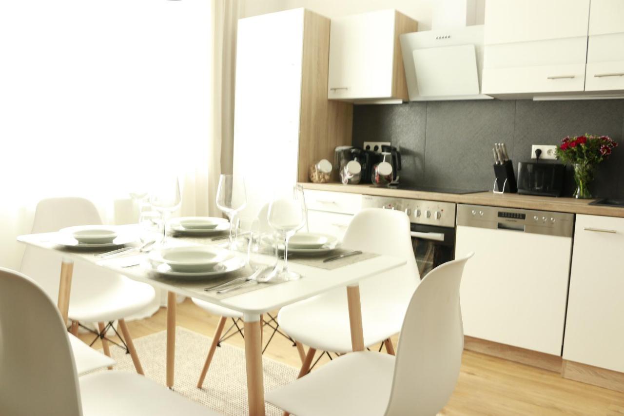 Am City Apartment 24H Self-Check-In, Free Parking, U-Bahn 350M, Netflix Nuremberg Bagian luar foto